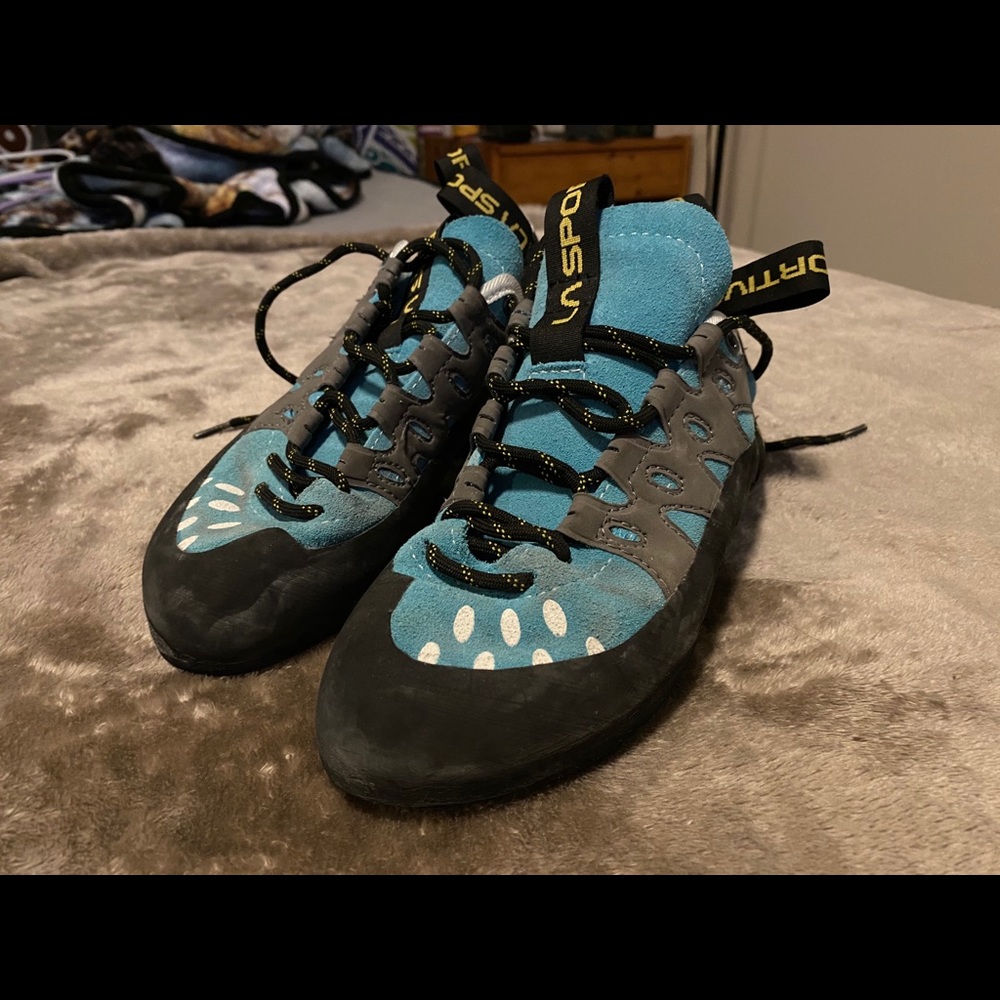La Sportiva Climbing Shoes size 8 women